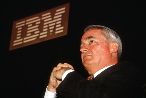 John Akers, former IBM CEO